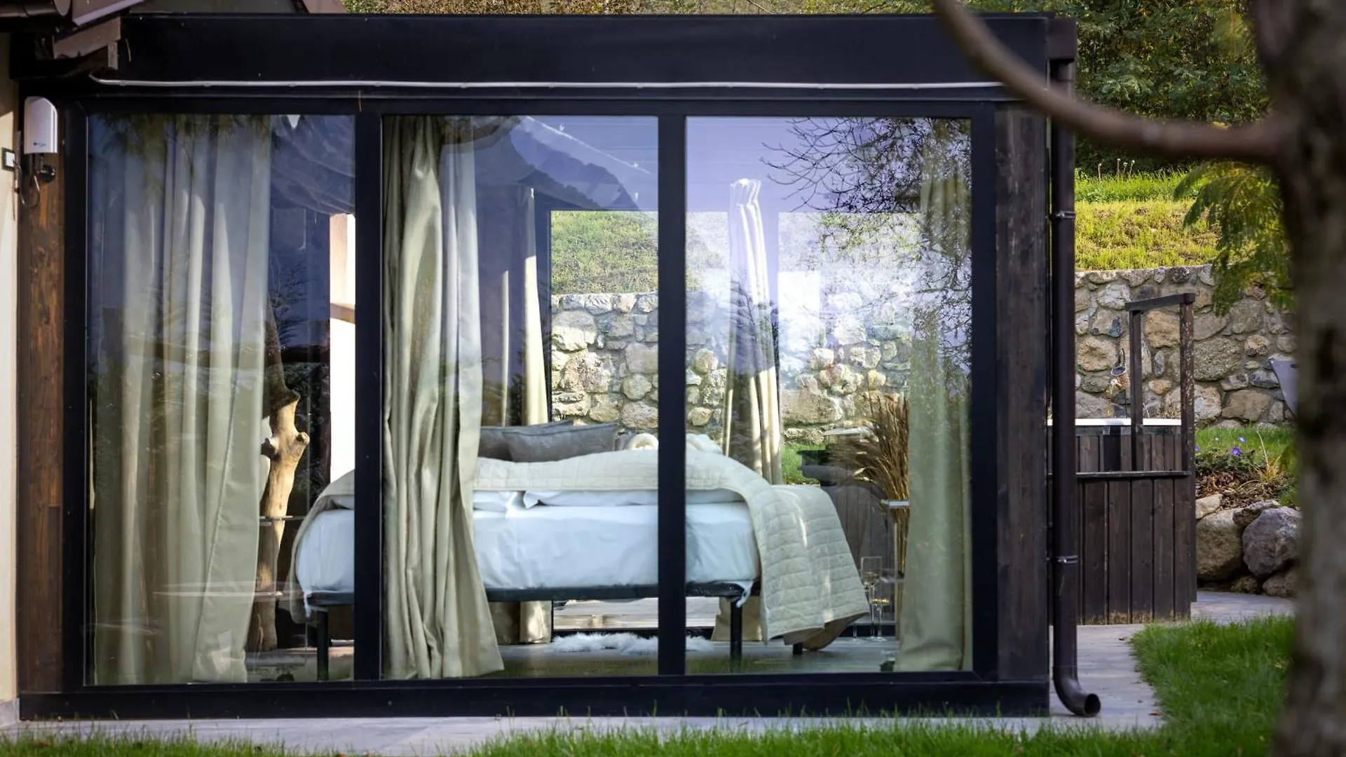 Nido Di Vetro Villa Zone Chalet